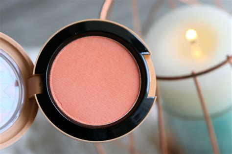 mac modern mandarin blush.